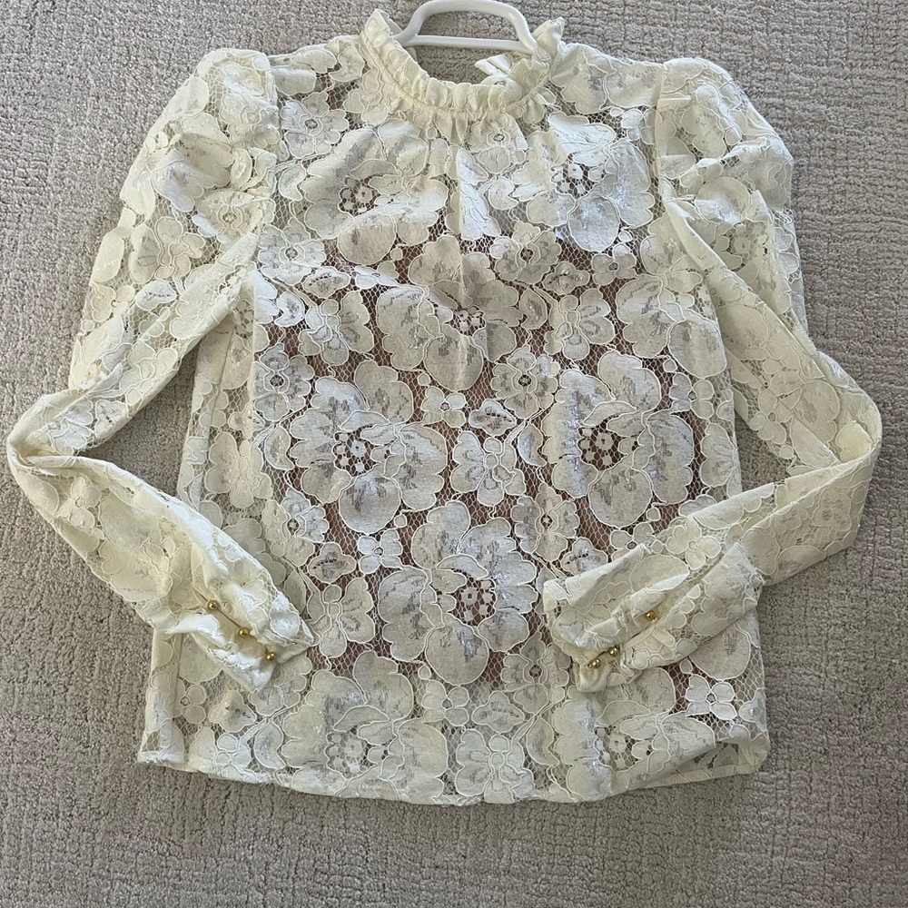 Gorgeous lacy blouse!